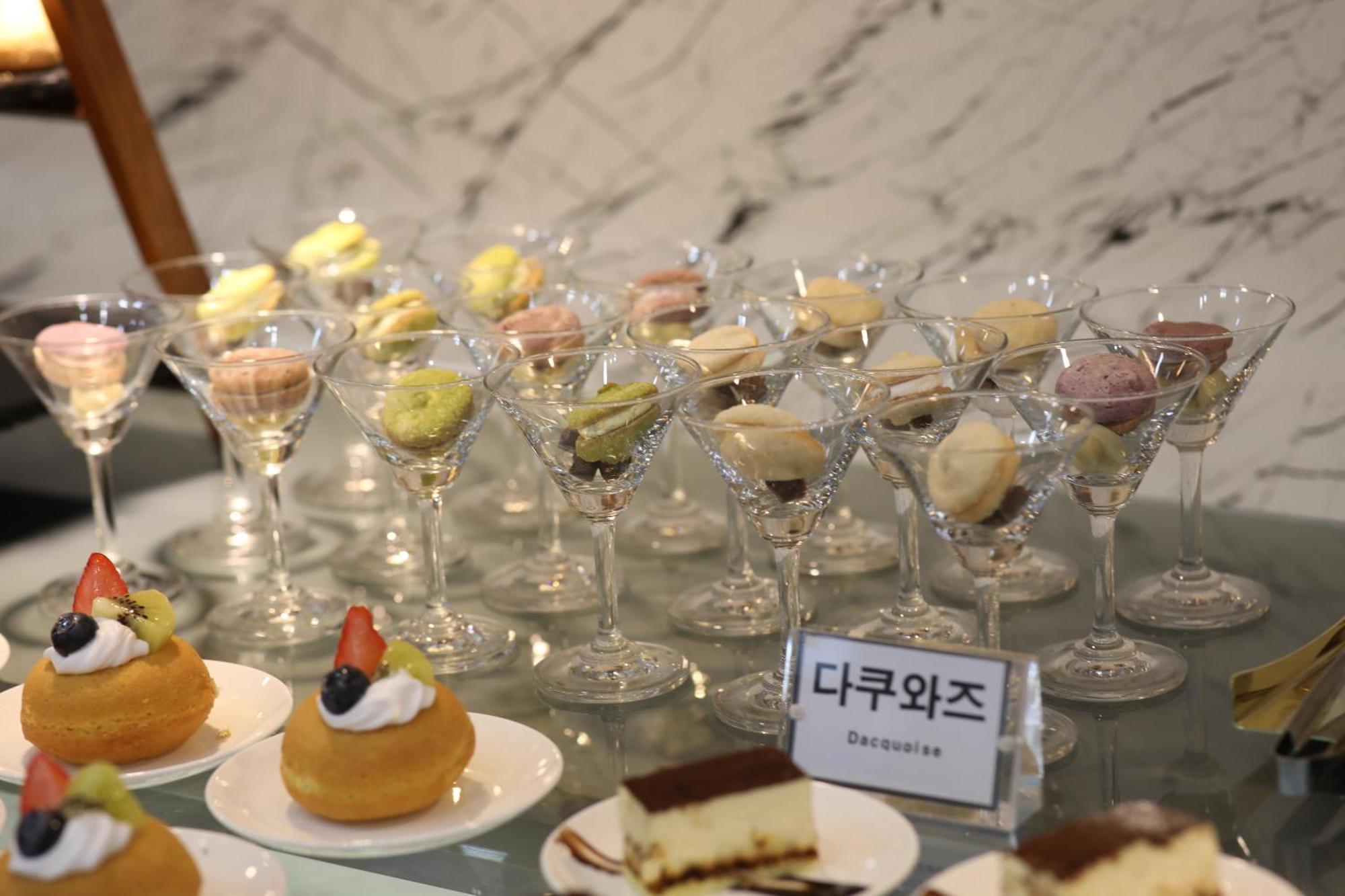 Benikea Hotel Seosan Exterior photo